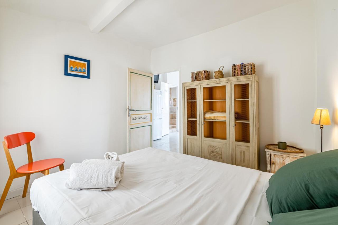 Le Clocher Par Dodo-A-Cassis Esterno foto